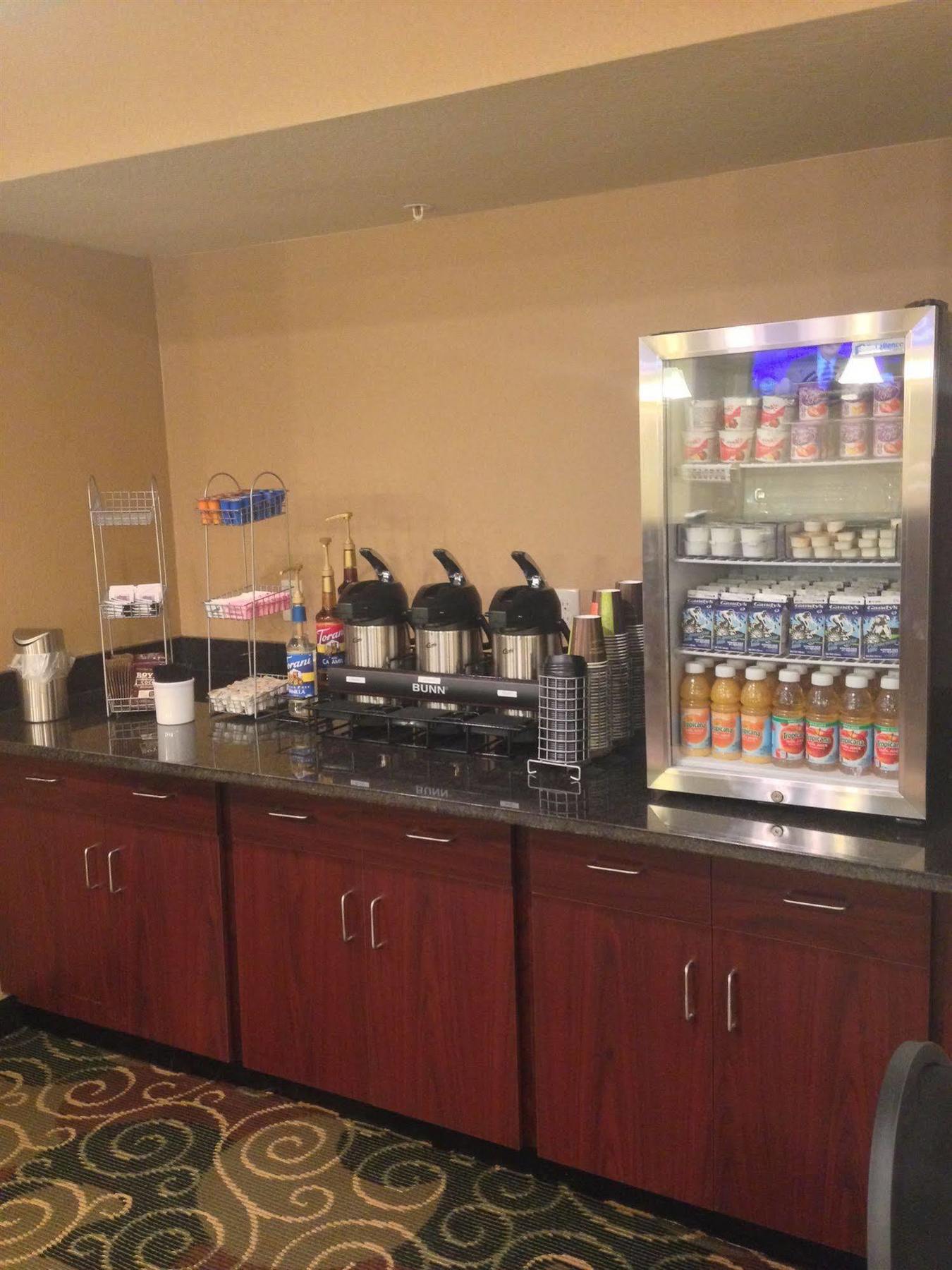 Cobblestone Inn & Suites - Big Lake 外观 照片